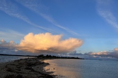 Saare_tirp_-madalad-pilved